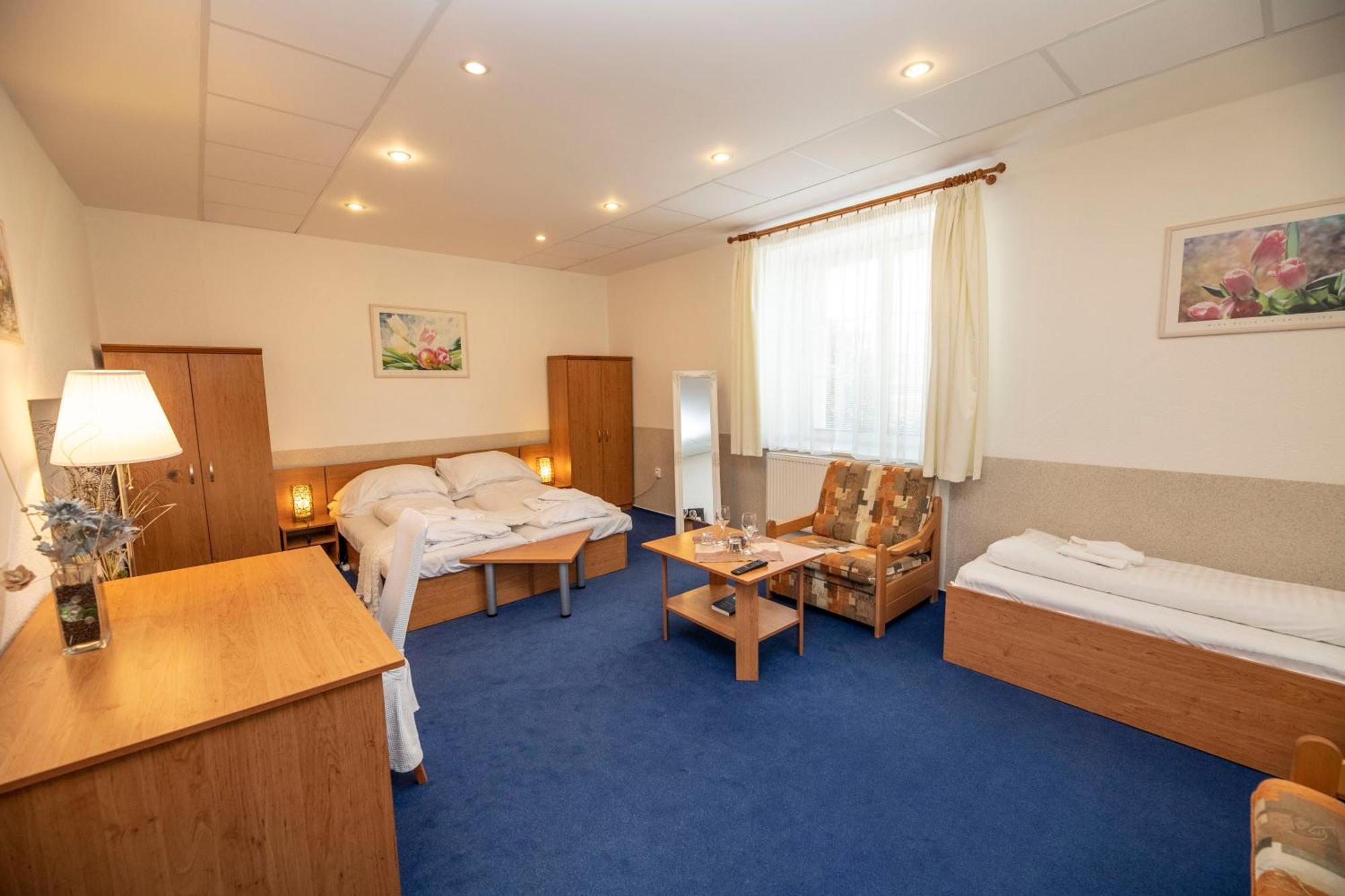 Hotel Allvet Drnovice  Exterior foto